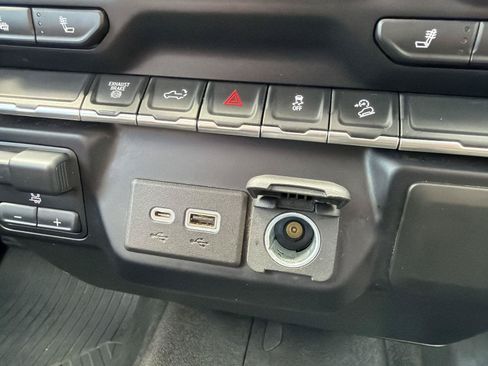 Used 2021 Chevrolet Silverado 3500 LT w/ Convenience Package AWD/4WD image 28