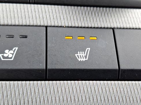 Used 2023 Hyundai Palisade Limited image 28