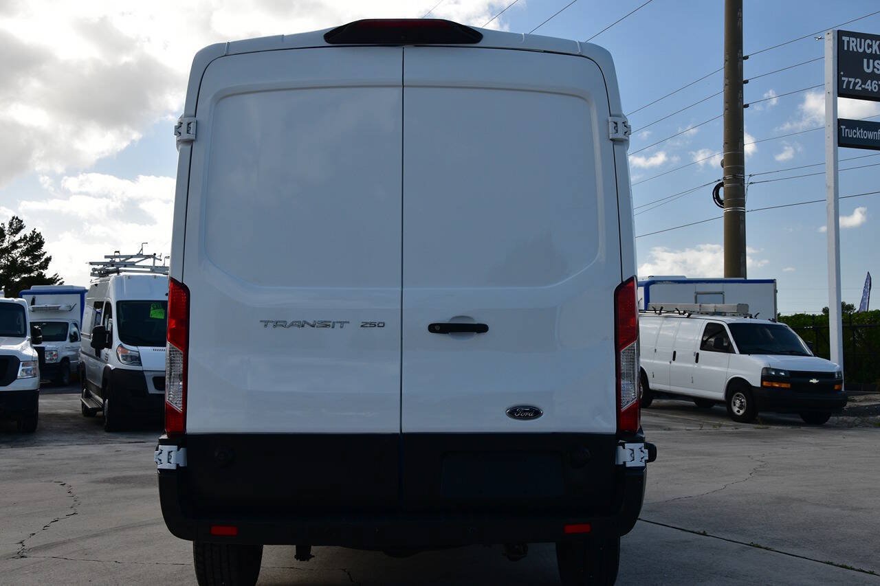 Used 2019 Ford Transit 250 148 Medium Roof RWD image 6