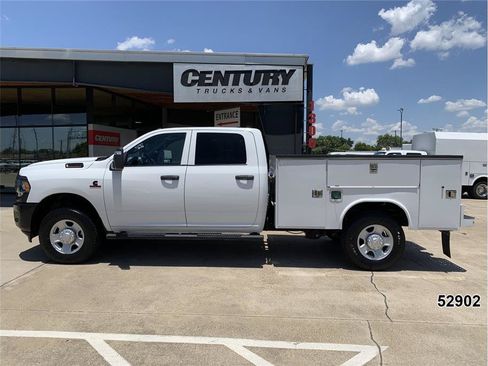 Used 2023 RAM 2500 Tradesman AWD/4WD image 4