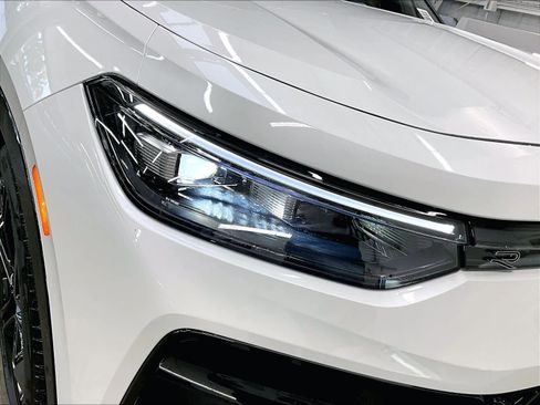 New 2026 Volkswagen Tiguan SE R-Line image 33