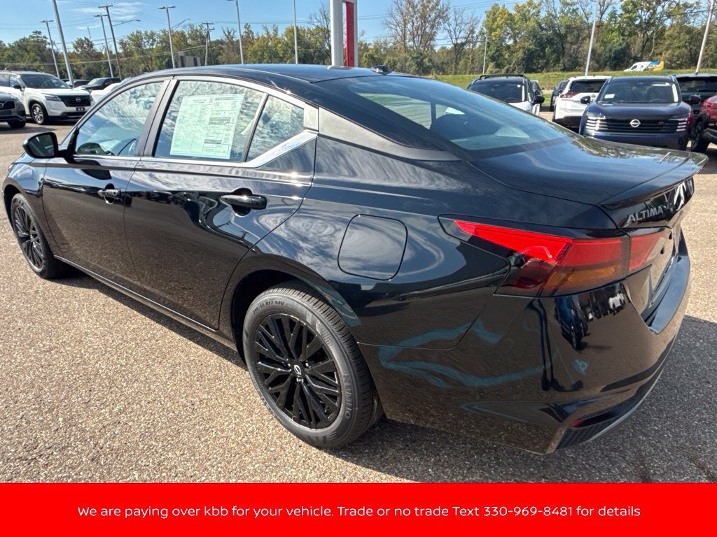New 2026 Nissan Altima 2.5 SV w/ SV Special Edition Package AWD/4WD image 5