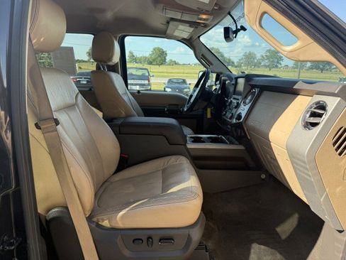 Used 2013 Ford F350 Lariat w/ Chrome Pkg image 3