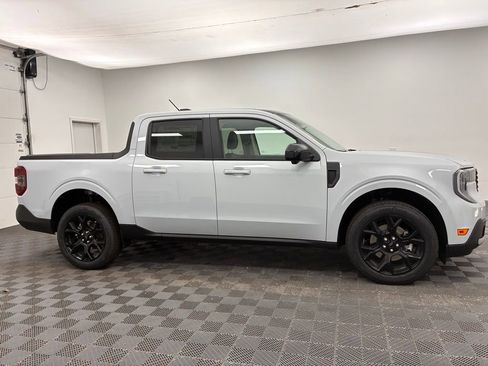 New 2025 Ford Maverick Lariat w/ Black Appearance Package image 7
