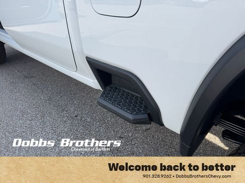 New 2026 Chevrolet Silverado 2500 ZR2 AWD/4WD image 39