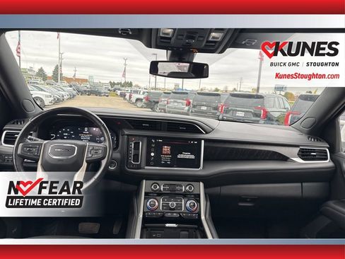 Used 2022 GMC Yukon Denali image 39