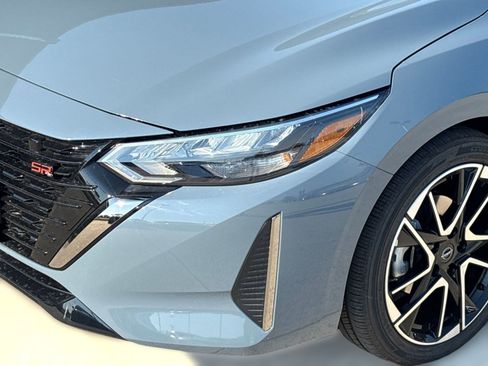 New 2025 Nissan Sentra SR image 11