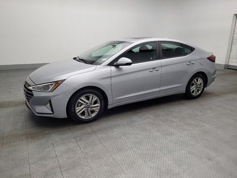Used 2020 Hyundai Elantra Value Edition w/ Cargo Package (C1) image 2