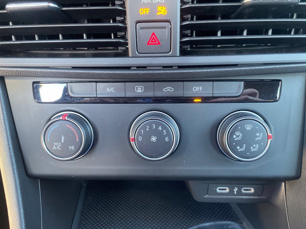 Used 2023 Volkswagen Jetta Sport FWD image 20