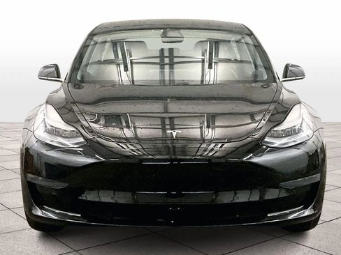 Used 2020 Tesla Model 3 Standard Range Plus image 3
