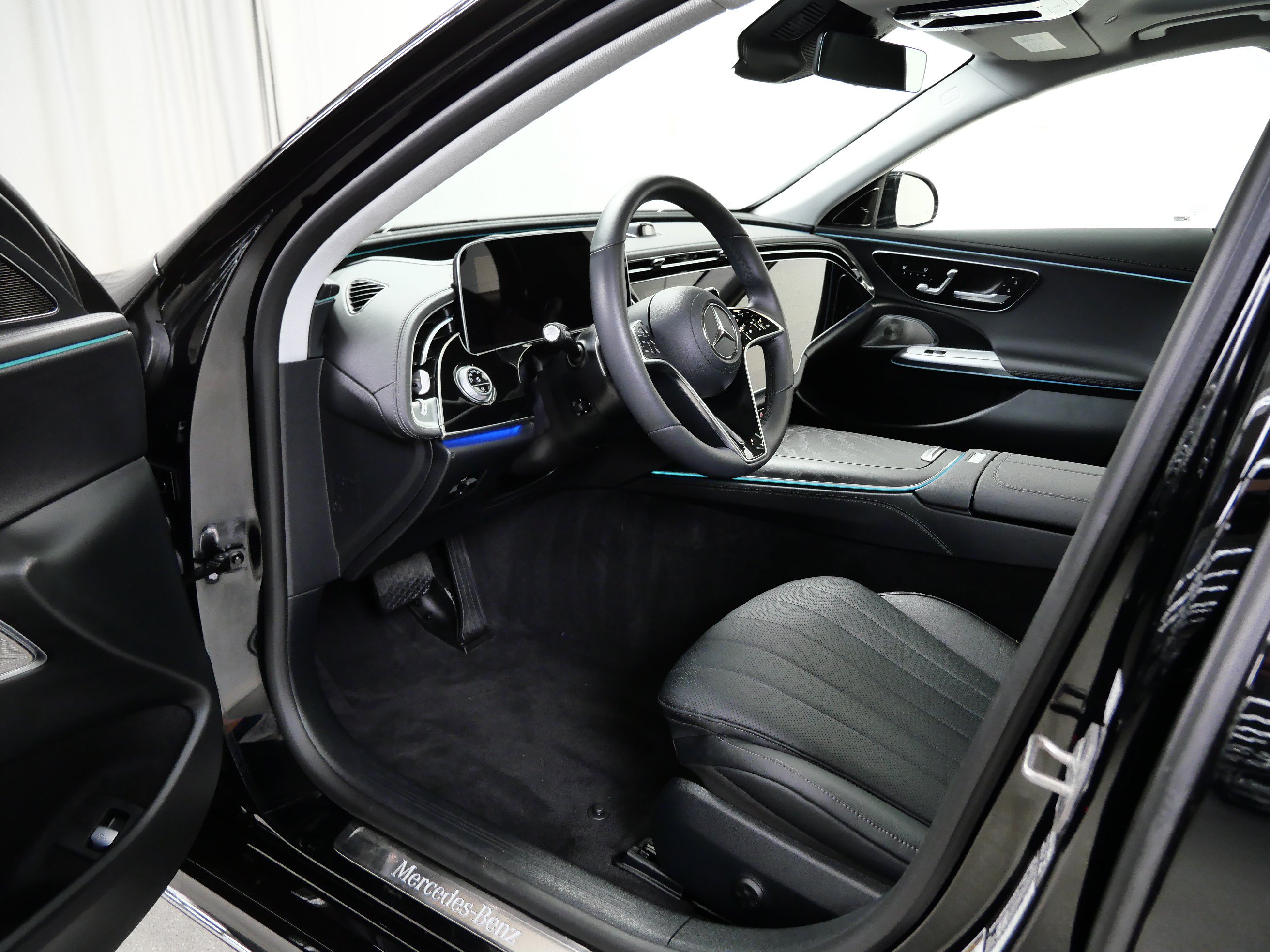 Used 2024 Mercedes-Benz E 450 4MATIC Sedan image 14