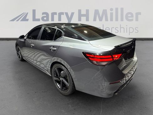 Certified 2023 Nissan Sentra SR w/ Midnight Edition Package image 3