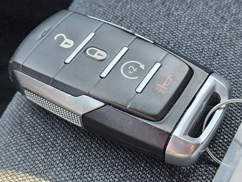 Used 2020 RAM 1500 Big Horn image 32