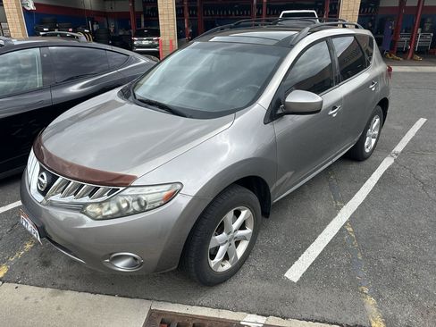 Used 2010 Nissan Murano SL w/ Leather Pkg FWD image 2