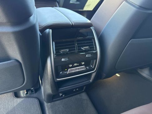 New 2026 BMW X5 sDrive40i w/ Climate Comfort Package image 17