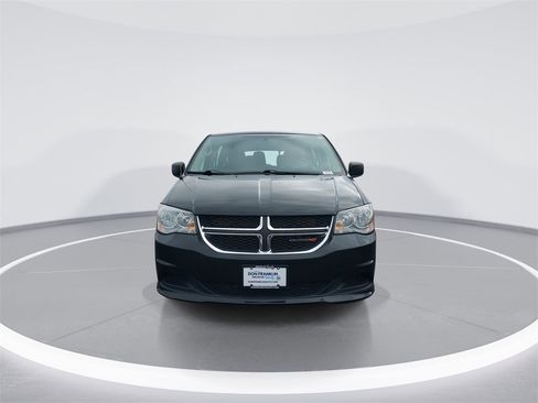 Used 2016 Dodge Grand Caravan American Value Package w/ UConnect Hands-Free Group image 3