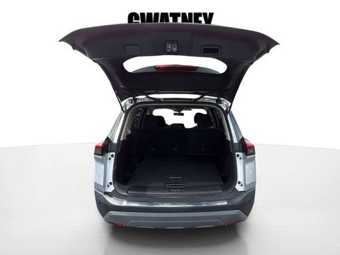 Used 2023 Nissan Rogue SV AWD/4WD image 12