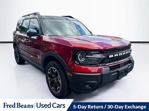 Used 2025 Ford Bronco Sport Outer Banks w/ Outer Banks Tech Package+ AWD/4WD image 1