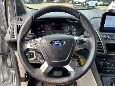 Used 2022 Ford Transit Connect XLT FWD image 18