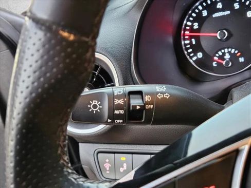 Used 2024 Kia Forte GT-Line image 15