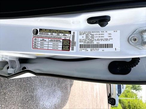 Certified 2022 Toyota Tundra TRD Pro AWD/4WD image 37