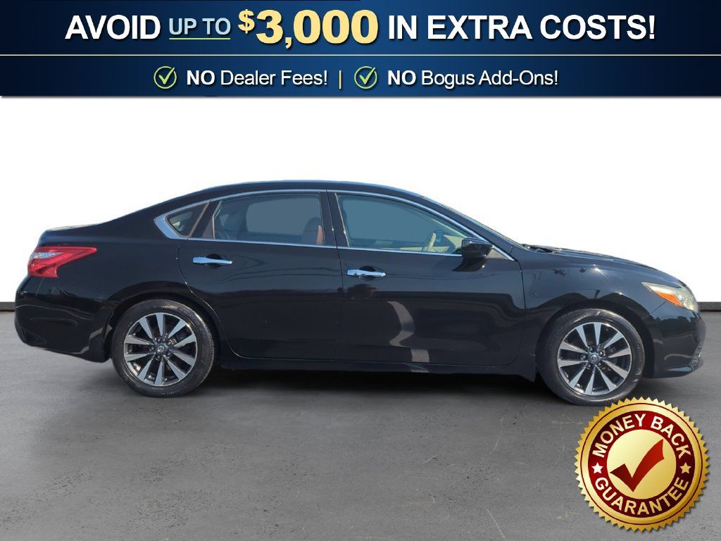 Used 2017 Nissan Altima 2.5 SV w/ Interior Lighting Package FWD image 8