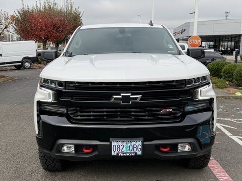 Used 2021 Chevrolet Silverado 1500 LT Trail Boss w/ LPO, Dark Essentials Package image 3