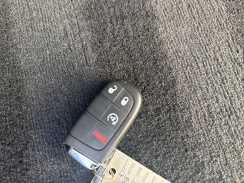 Used 2018 Jeep Compass Latitude w/ Popular Equipment Group image 43