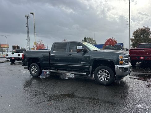 Used 2018 Chevrolet Silverado 2500 LTZ w/ Duramax Plus Package image 6