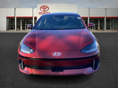 Used 2023 Hyundai Ioniq 6 SEL image 2