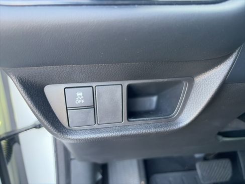 Used 2023 Honda HR-V LX image 14