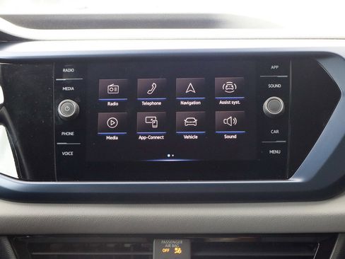Used 2023 Volkswagen Taos SE AWD/4WD image 11