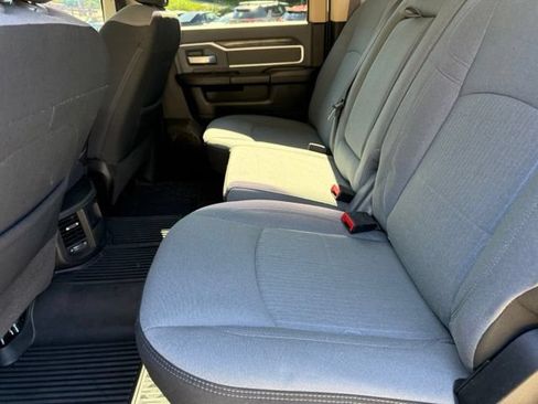 Used 2020 RAM 2500 Big Horn w/ Level 1 Equipment Group AWD/4WD image 60