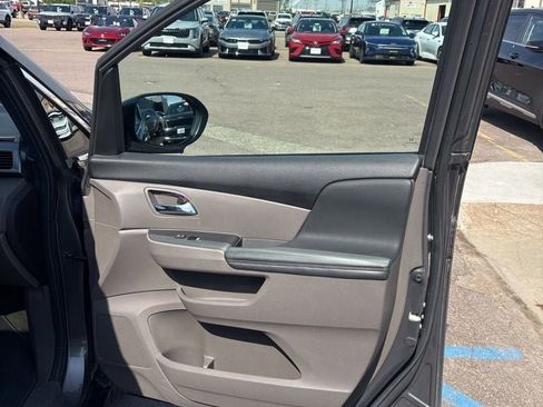 Used 2014 Honda Odyssey EX-L image 19
