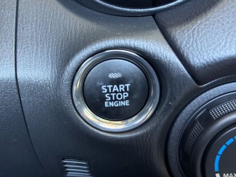 Used 2016 MAZDA MX-5 Miata Club RWD image 20
