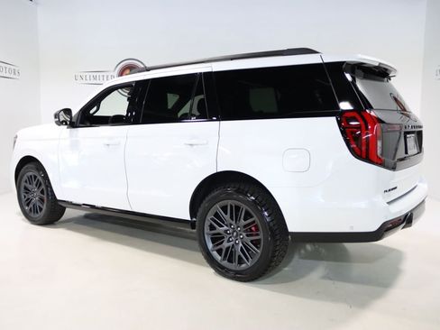 Used 2025 Ford Expedition Platinum w/ Stealth Performance Package AWD/4WD image 3
