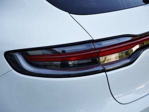 Used 2023 Porsche Macan S image 12