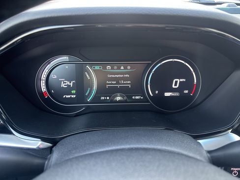 Used 2020 Kia Niro EX Premium w/ Cold Weather Package image 26