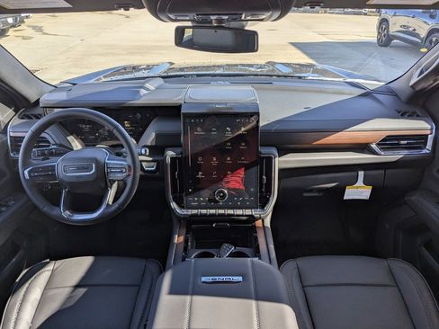 New 2026 GMC Yukon XL Denali image 19