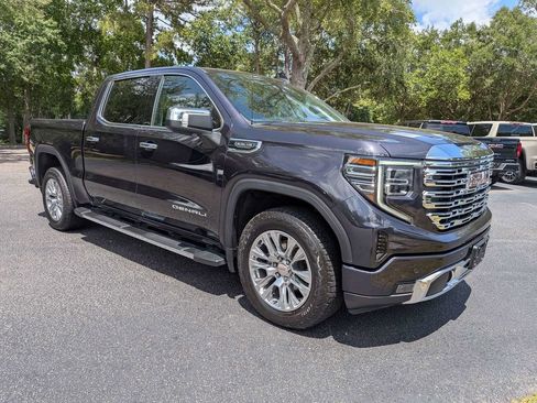 Used 2022 GMC Sierra 1500 Denali AWD/4WD image 2