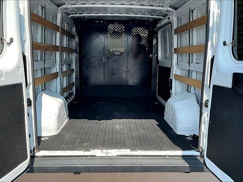 Used 2025 RAM ProMaster 2500 w/ U-Haul Equipment Group FWD image 7