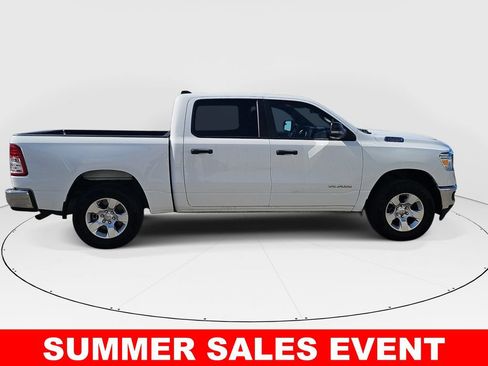 Used 2023 RAM 1500 4x4 Crew Cab image 2
