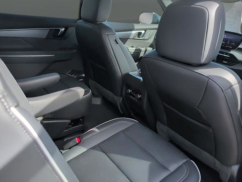 Used 2025 Buick Enclave Sport Touring image 25