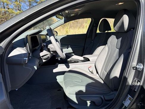 New 2026 Hyundai Elantra Sport image 13