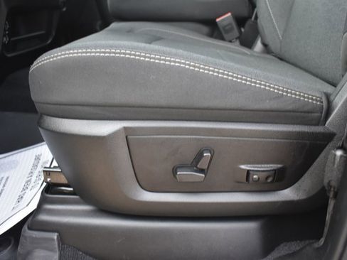 Used 2025 RAM 2500 Big Horn image 17