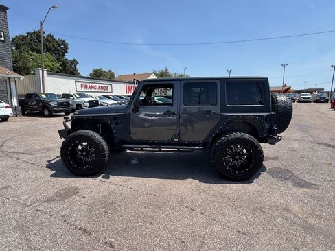 Used 2017 Jeep Wrangler Unlimited Sport w/ Quick Order Package 24S AWD/4WD image 5