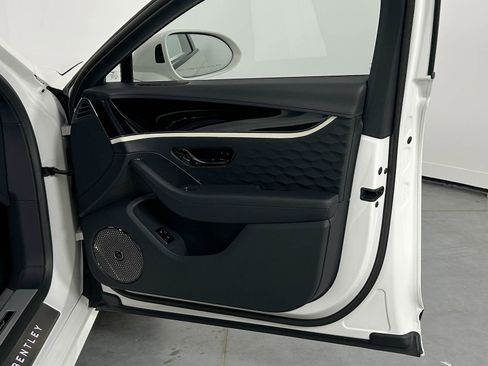 New 2026 Bentley Flying Spur Plug-In Hybrid image 30