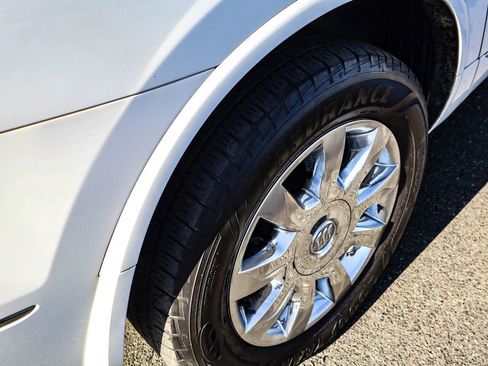 Used 2017 Buick Enclave Premium image 41