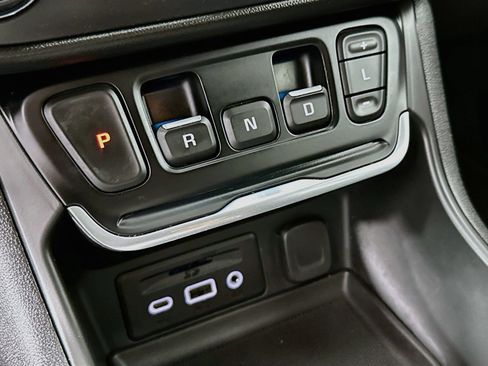 Used 2021 GMC Terrain SLT w/ Elevation Edition AWD/4WD image 17