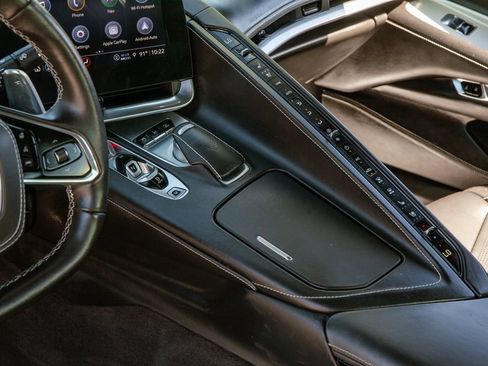 Used 2023 Chevrolet Corvette Stingray Premium Conv w/ Z51 Performance Package RWD image 11